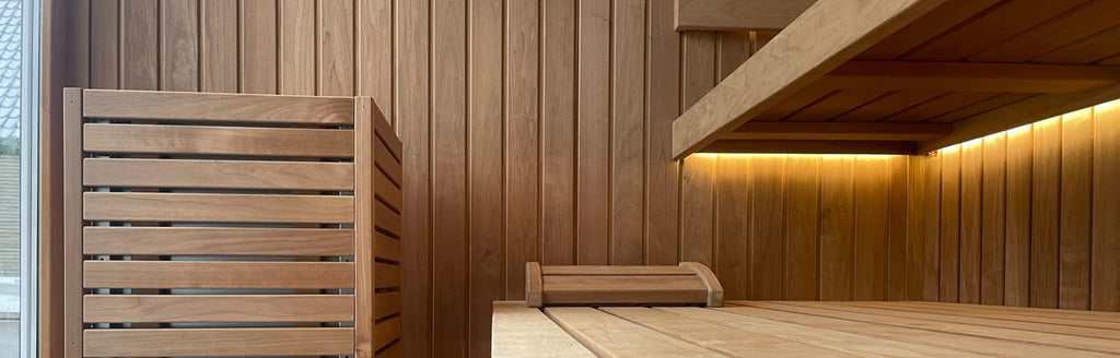 Saunatræ i høj kvalitet til byg-selv sauna – holdbar indvendig beklædning perfekt til gør-det-selv sauna projekter.