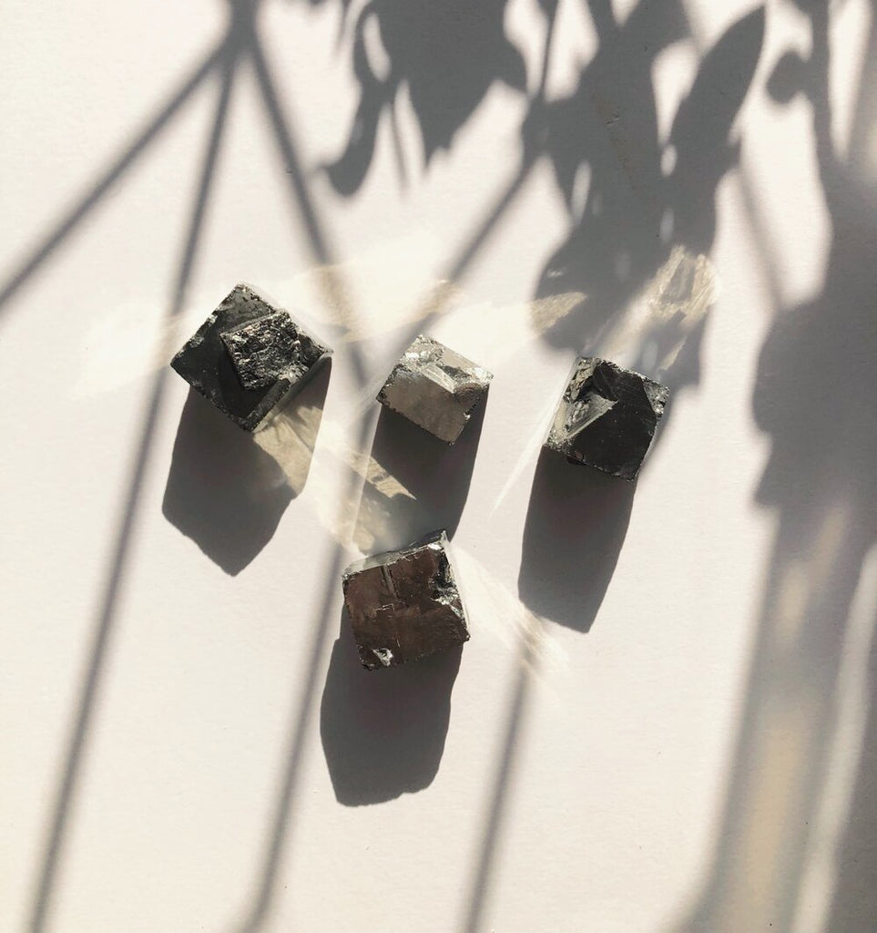 parigotte - Healing Crystals Set / 7 Chakra - Pyrite Crystal